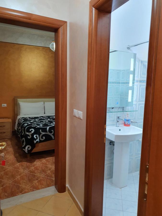 Kompleksi Gjoni Fier Dış mekan fotoğraf