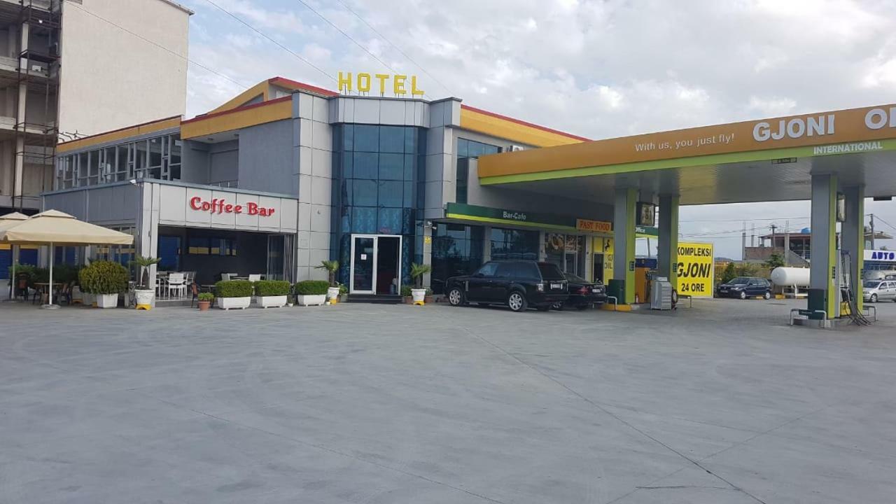 Kompleksi Gjoni Fier Dış mekan fotoğraf
